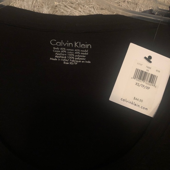 Calvin Klein Tee - Picture 2 of 3